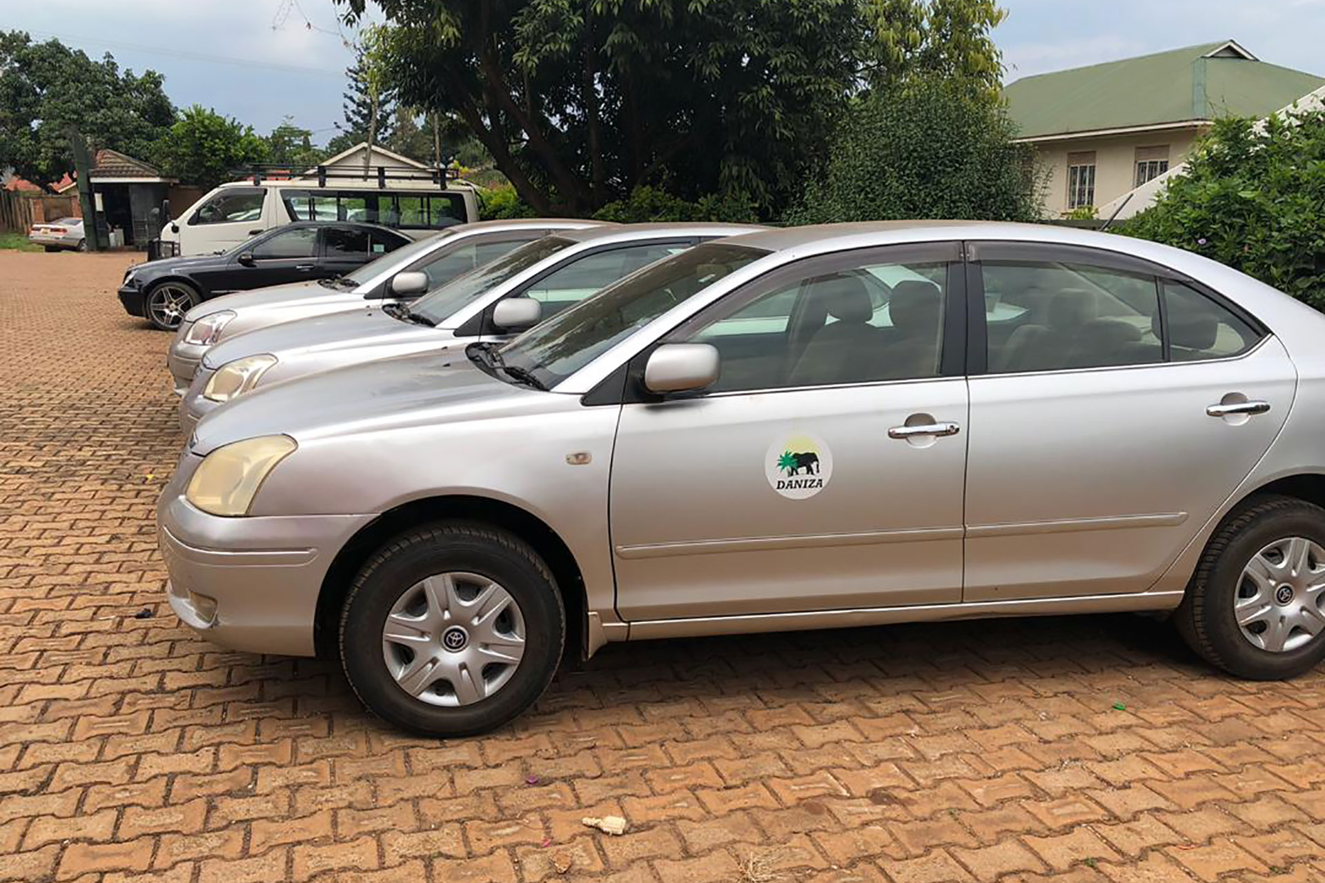 Saloon cars